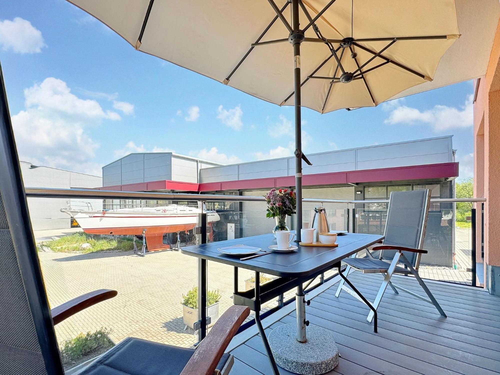 Апартаменты Alte Fischfabrik Lauterbach "Mehrzeit Am Bodden" Экстерьер фото